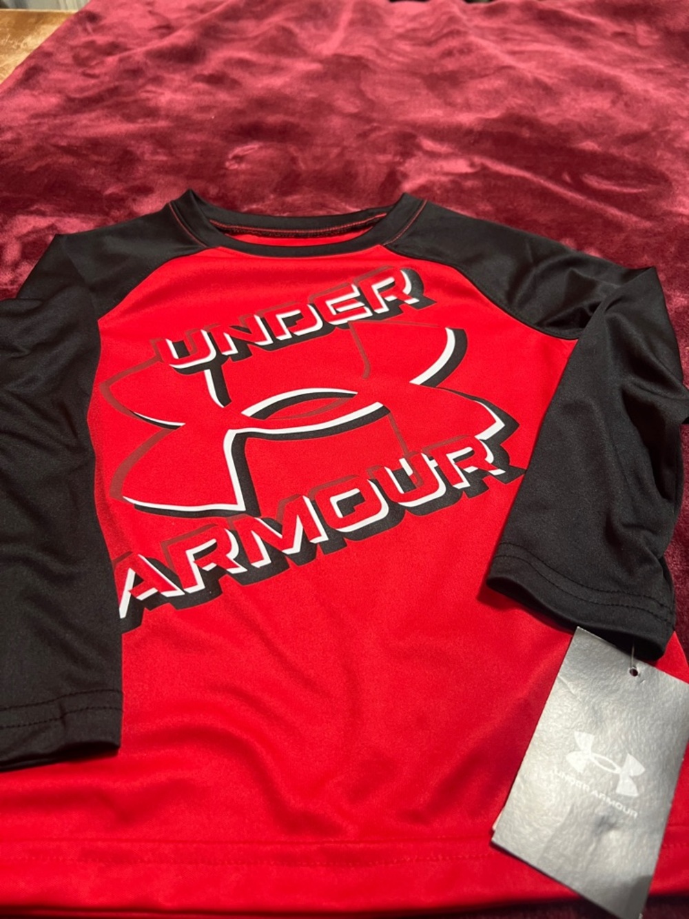 NWT boys 4 Under Armour Red and Black Raglan Logo Athletic Shirt